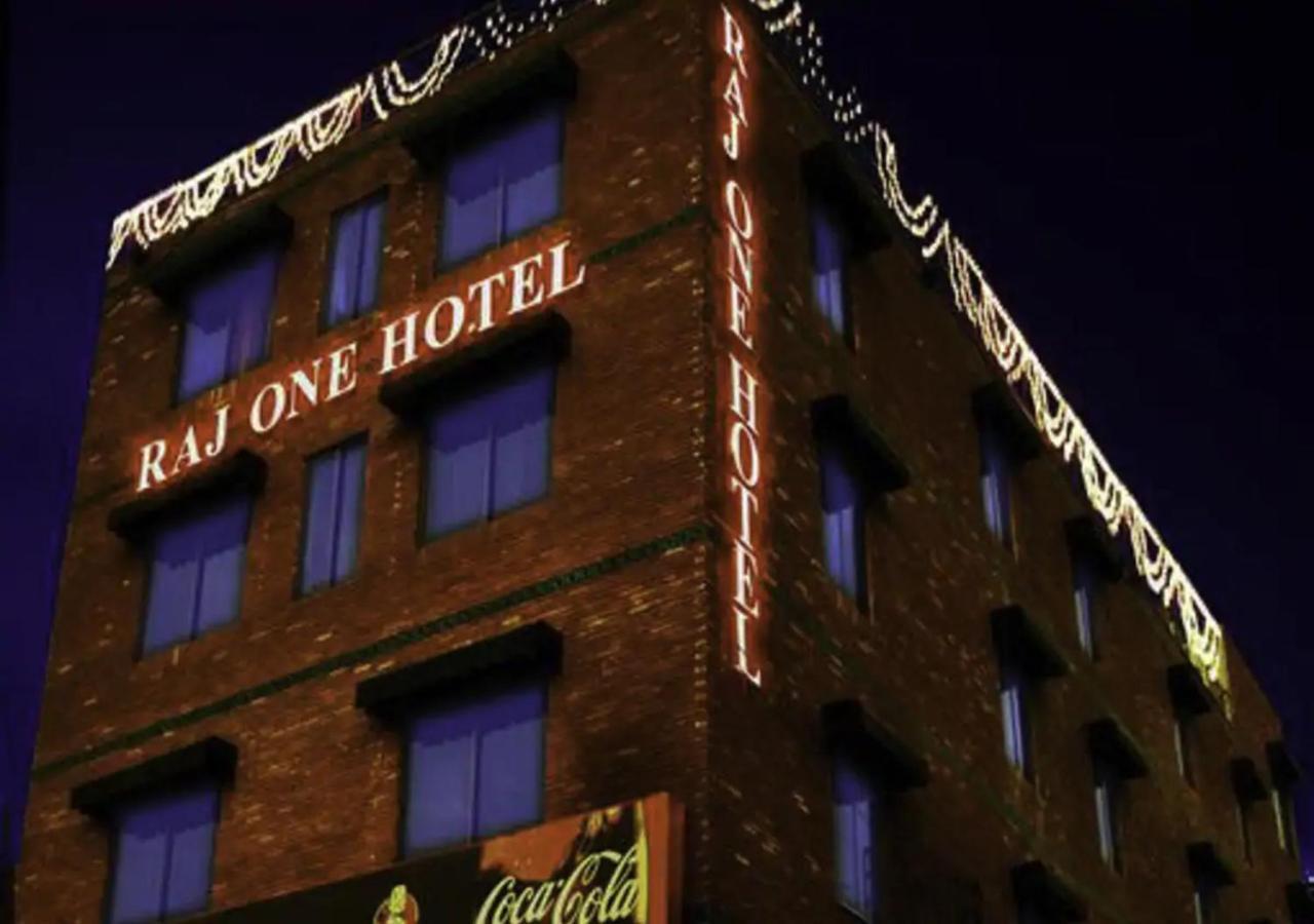 Rajone Hotel Φαϊσαλάμπαντ Εξωτερικό φωτογραφία